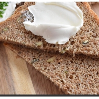 Podmáslový chléb s dýňovým semínkem