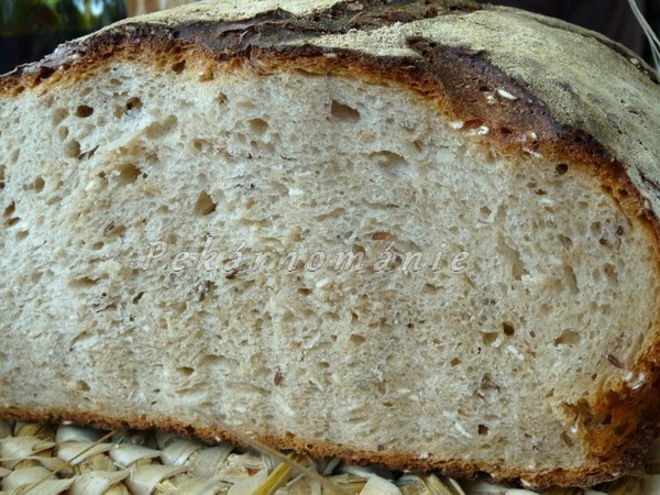 sluníčkový chleba - řez