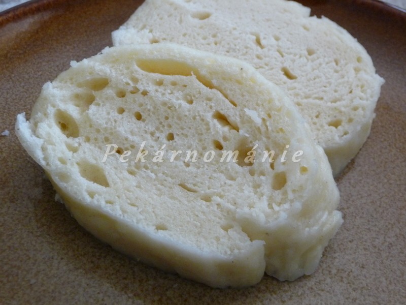 Klasický kynutý knedlík