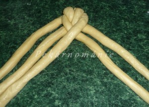 Vánočka z 5 pramenů