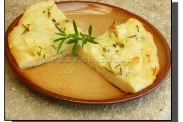 Pizza s bramborovou náplní