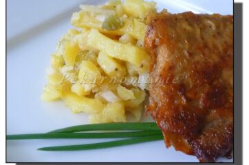 Kyselé brambory (Jednoduchý bramborový salát)