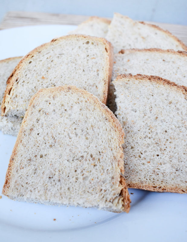 Grilovací pšenično-žitný chléb s otrubami