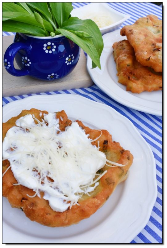 Kvasové langoše (třeba s medvědím česnekem)